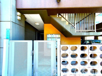 【エントランス】 | 建物の内部です