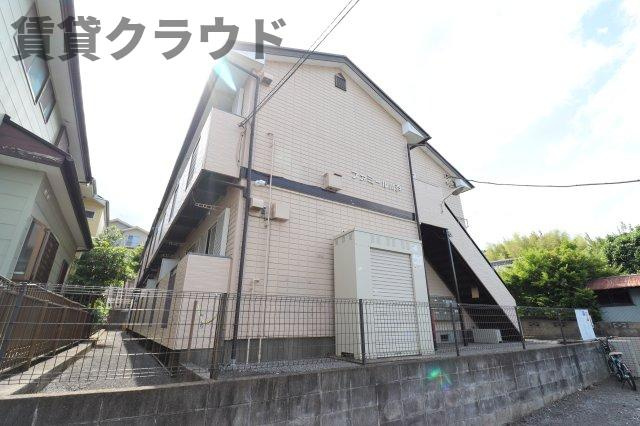 ファミール川戸の外観|防犯カメラもあるので安心ですね！