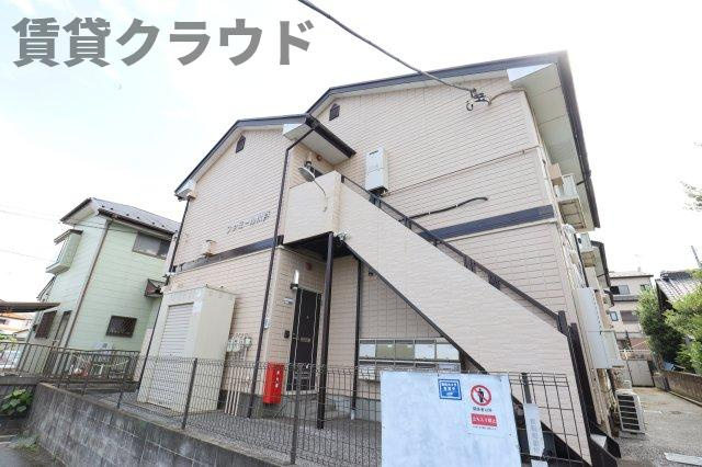 ファミール川戸の外観