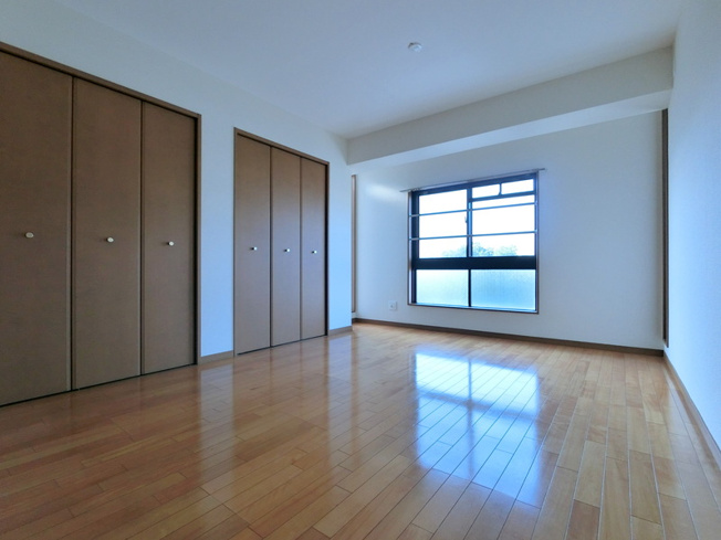 【洋室】 | ブルーラグーン吉塚南 | 落ち着いた色調の洋室です