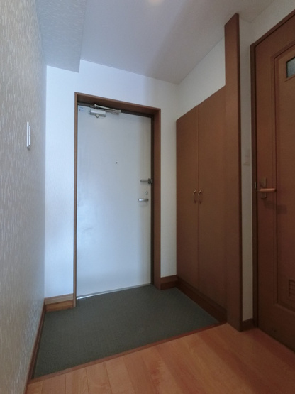 【玄関】 | ブルーラグーン吉塚南 | きれいな玄関です