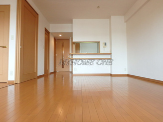 【居間・リビング】 | ミレニアムコート青葉台 | リビング