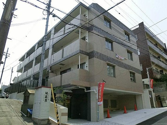 コートサニーヒル赤坂の外観