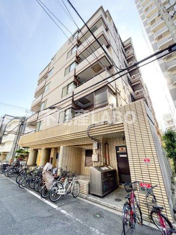 カルマ―レ難波ウエストの外観