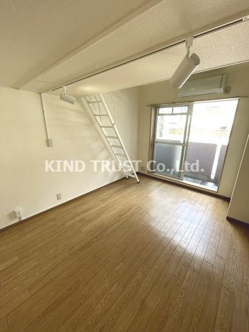 リーブル東天満の居間・リビング|おしゃれな居間です