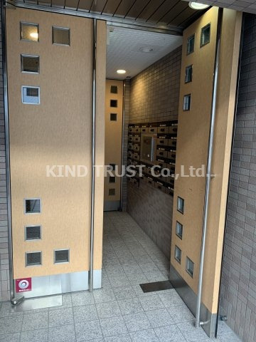 リーブル東天満のエントランス