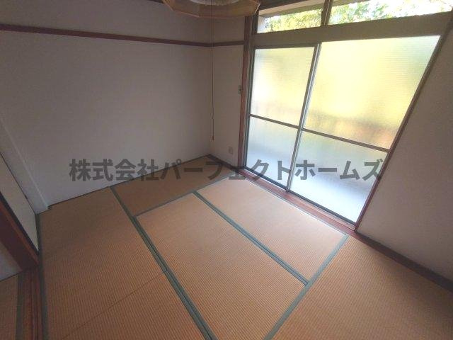 掃部マンションの寝室