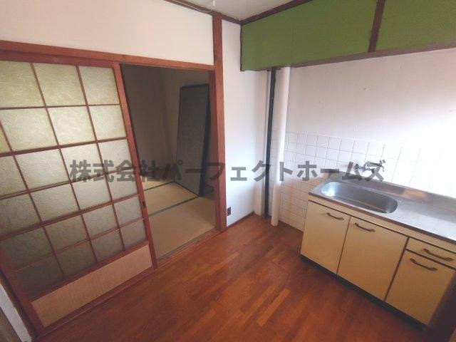 掃部マンションの居間・リビング|こちらの居間で趣味の時間をお楽しみください