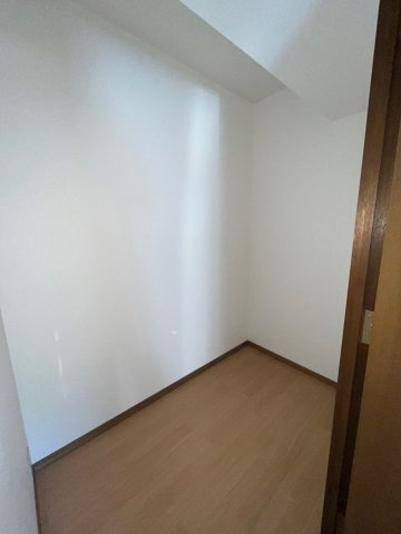 調布市布田２丁目の賃貸マンションの収納
