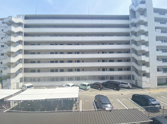 【展望】 | 周辺に高い建物・視界を遮る建物がないので眺望◎日当り風通しもGOOD♪