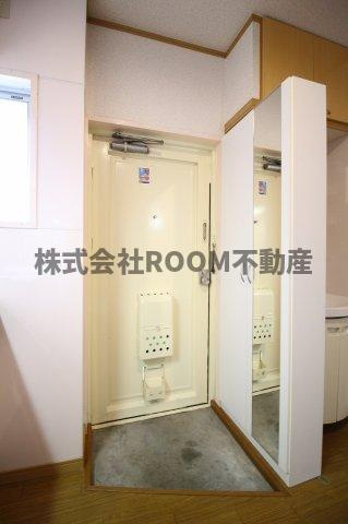 第2年見マンションのエントランス