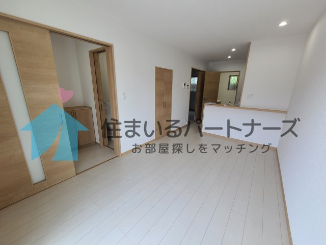 エスカレント広川の居間・リビング|使いやすいリビングです