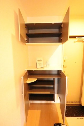 千葉市花見川区花園１丁目のアパートの収納|カウンタータイプシューズBOX