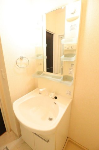 千葉市花見川区花園１丁目のアパートの独立洗面台|洗髪洗面化粧台