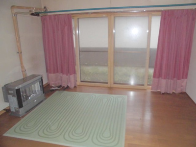 【居間・リビング】 | 大館市釈迦内字塚ノ台・中古住宅