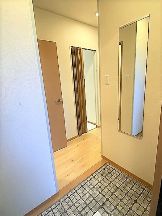 レジデンス大岡　　　刈谷市近郊の賃貸はクラスホームの玄関