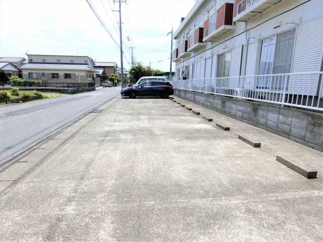 グランドメゾンⅡの駐車場