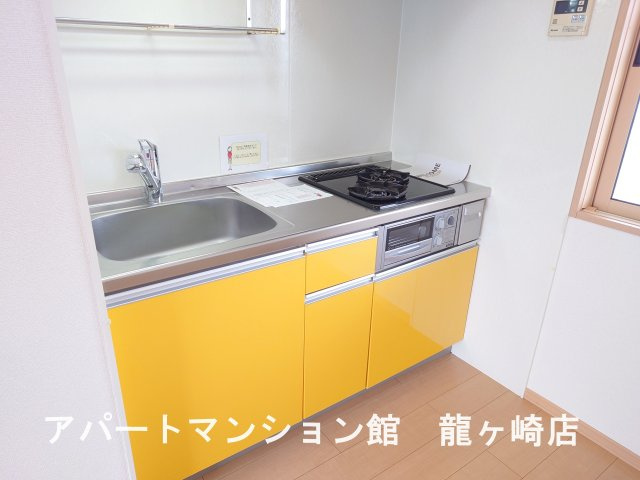 アークグレイスⅢのキッチン|システムキッチン（2口 ガスコンロ、グリル付）