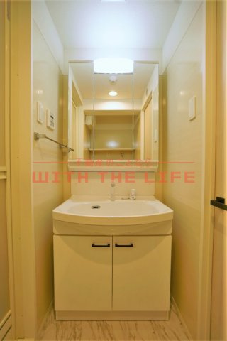 ムーンコート梅満【キャッシュバック対象物件】の独立洗面台|独立洗面台、朝の身支度には欠かせません