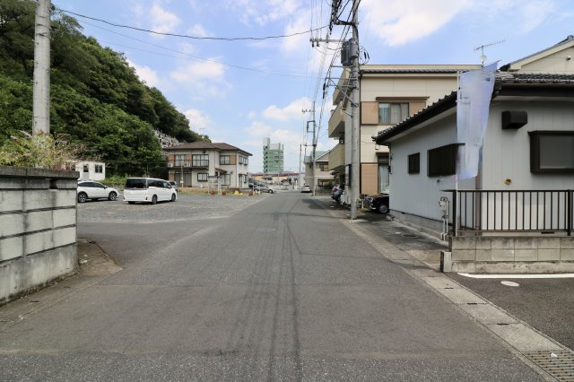 足利市田中町の売地の前面道路含む現地写真