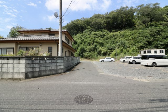 足利市田中町の売地の前面道路含む現地写真