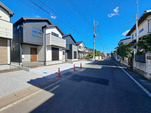 新築　高崎市高関町3期　2号棟の前面道路含む現地写真|現地写真　南側接道幅員約6ｍ