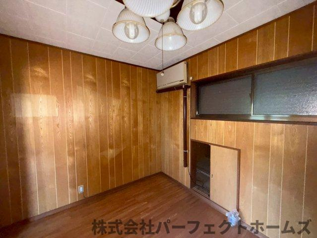 津田東町２丁目中古戸建の洋室|個人の部屋や寝室として使える洋室です