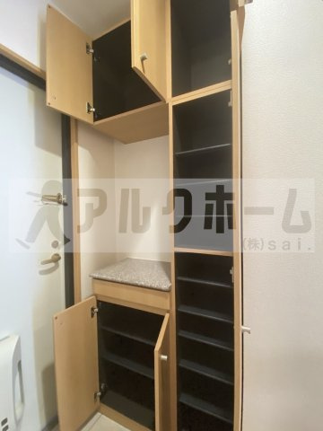 ウイングコートの玄関