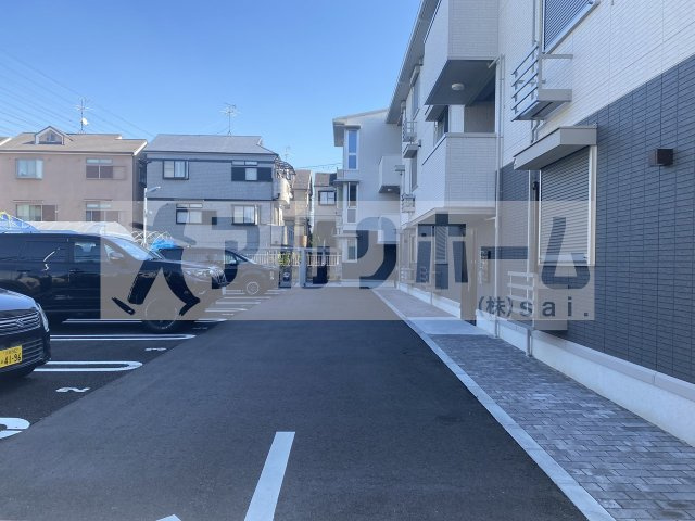 エスポワール老原の駐車場