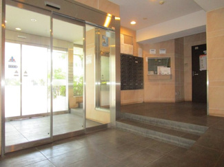 【エントランス】