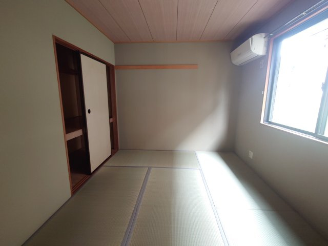 ソレイユ弐番館の寝室