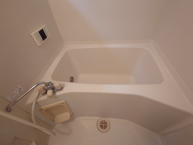 ソレイユ弐番館の浴室
