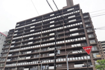 【外観】 | エバーグリーン上本町 | SRC造　地上14階地下1階　5階部分　●総戸数：97戸　　●築年月：1980年9月　