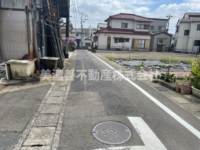 ６０９６５　各務原市蘇原沢上町土地の前面道路含む現地写真