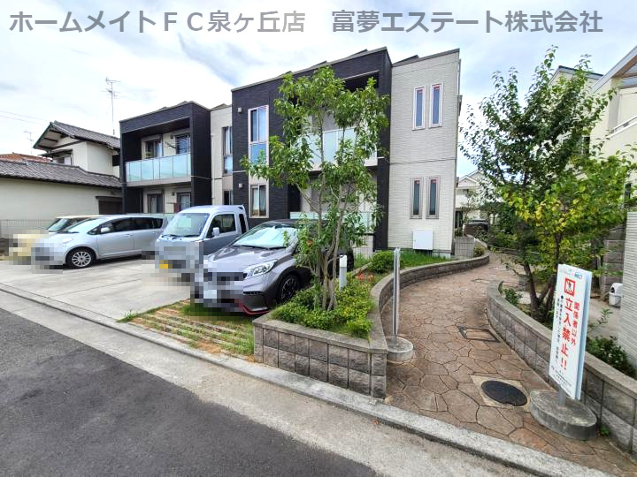 クラヴィーア上野芝のエントランス