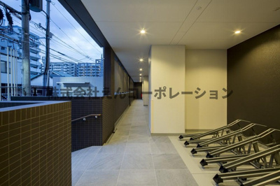 【バルコニー】 | エンクレスト空港通り