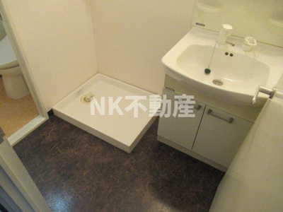 【洗面所】 | グランメゾン（新石切賃貸） | スペースが確保できる洗面所です