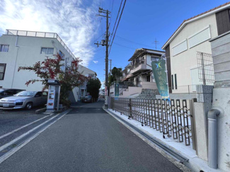 【前面道路含む現地写真】