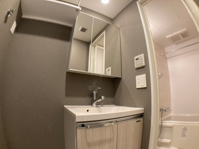 メイクス新栄｜名古屋市の賃貸ならMy賃貸の独立洗面台|メイクス新栄
※反転タイプ