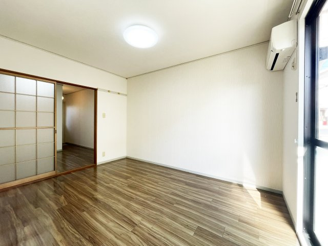 カサビエント新浜A棟の居間・リビング