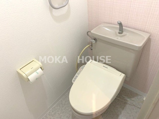 【トイレ】 | 珈琲館ビル | 落ち着いた色調のトイレです