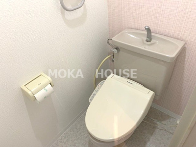 【トイレ】 | 珈琲館ビル | 落ち着いた色調のトイレです