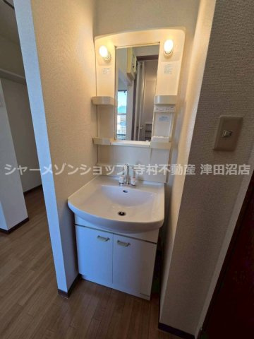クレール咲が丘の独立洗面台