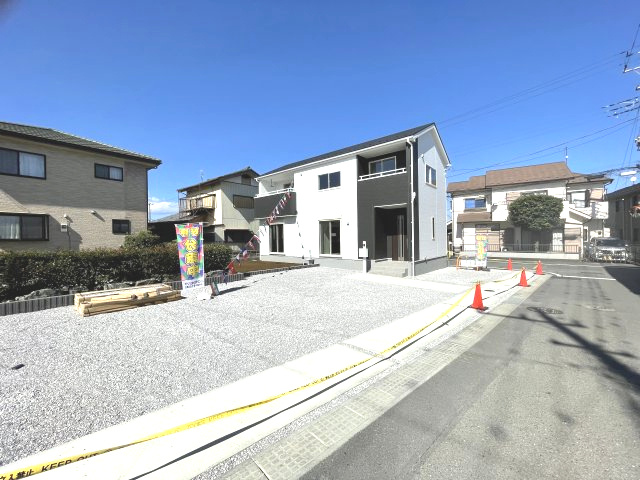 藤岡市小林第5（全1棟）1号棟の駐車場|駐車場に車を止められます