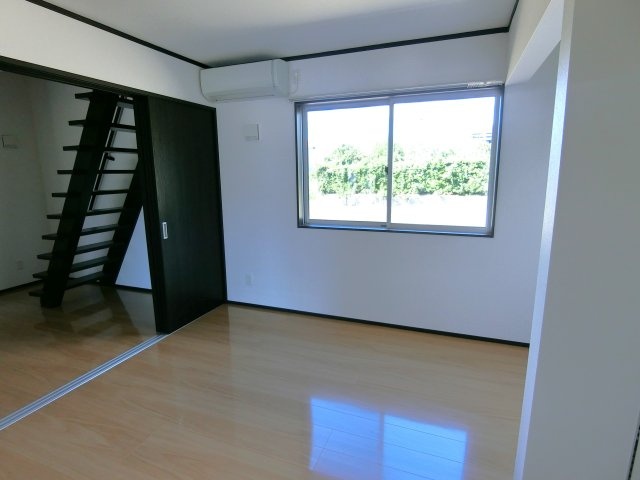 シャノワール12-7の洋室