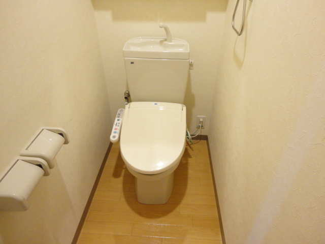 パサニアコートのトイレ|シャワー付トイレ