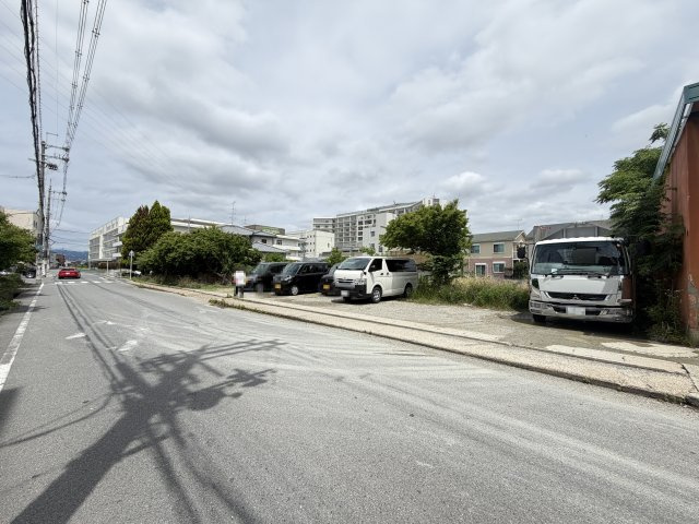 ◆敷地ＢＩＧな６８坪◆陽当たり良好の南向きの間口◆建築条件無し◆宇治市槇島町大町の外観|現地(令和８年５月撮影)