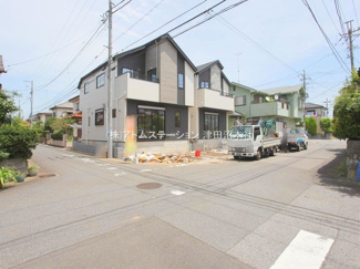 【前面道路含む現地写真】