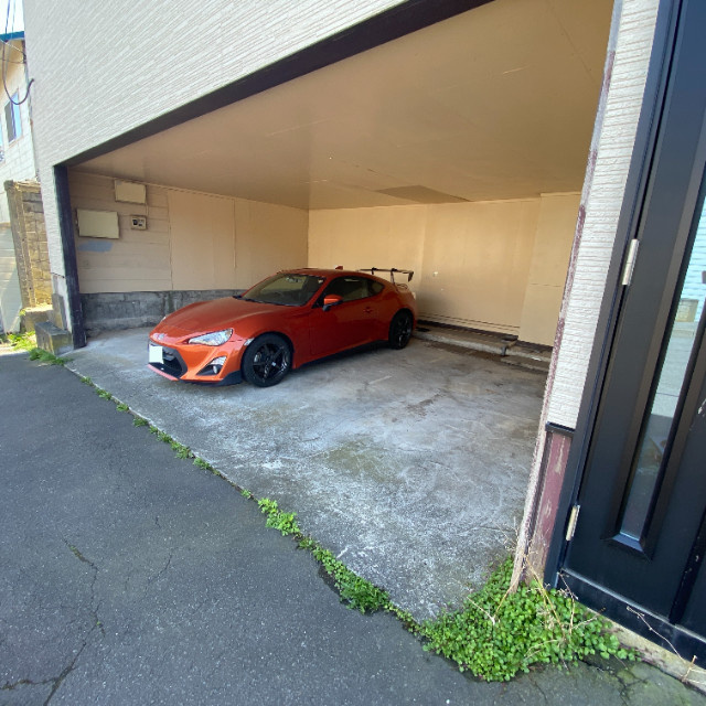 ハイツいとの駐車場