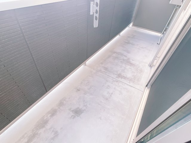 アイリスガーデンのバルコニー
